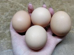 鸡蛋四个