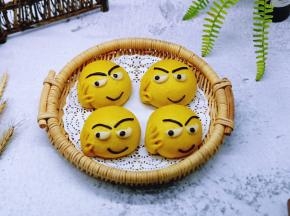 寒冷的冬天，就喜欢一炉热乎乎的馒头，即使没有菜，也能吃两个！