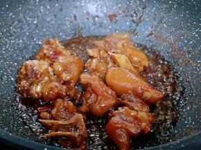 大火收汤即可出锅！