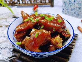 近看，美味佳肴！