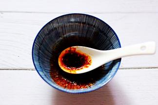 最后加入芝麻油即可。