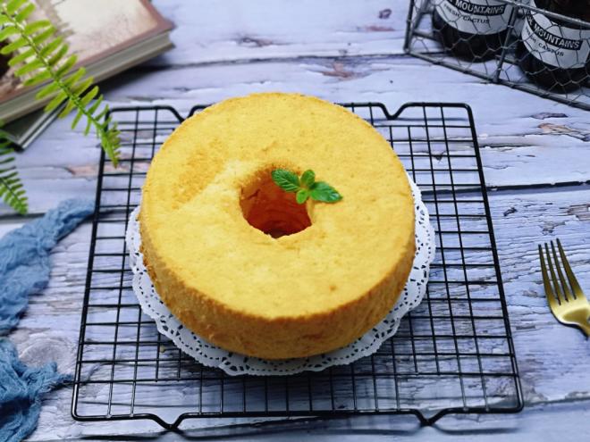 七寸中空原味蛋糕