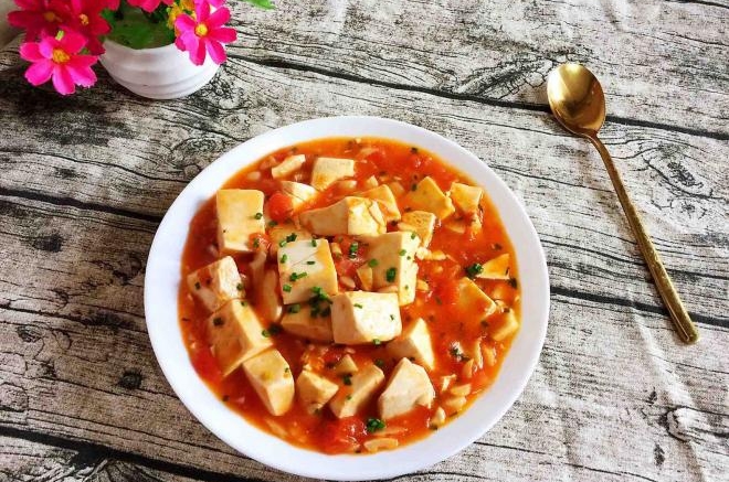 西红柿炖豆腐