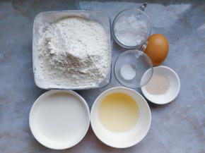 称量好各种食材。