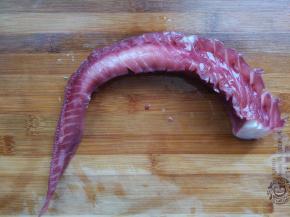 翻过来，重复此步骤，就切成了蓑衣刀