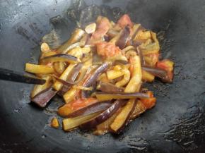 收汁后盛出即可。