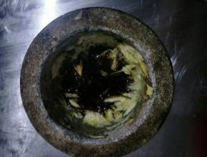 加入味极鲜和白醋