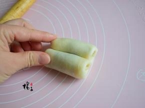 两边向中间卷起来