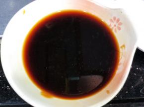 调料是蚝油、酱油、糖