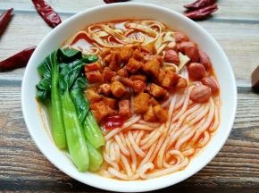 一碗香喷喷的米线就做好了。