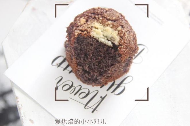 酥粒黑米蛋糕