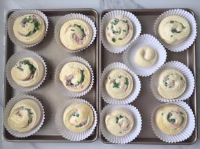 发酵好的面包拿出来，刷上一层蛋液