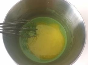 加入融化的黄油液体
