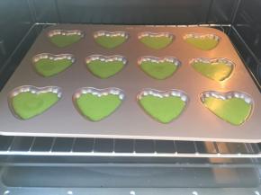 入烤箱烤20分钟
