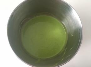 搅拌均匀，之后盖保鲜膜冰箱冷藏半个小时左右
