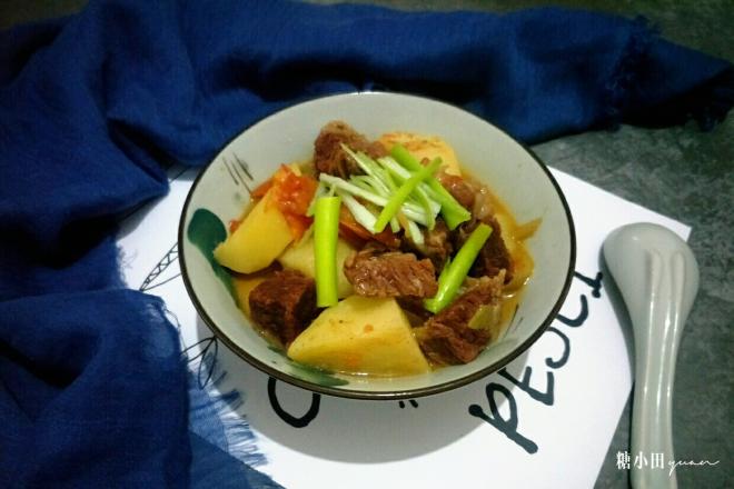 西红柿土豆炖牛肉
