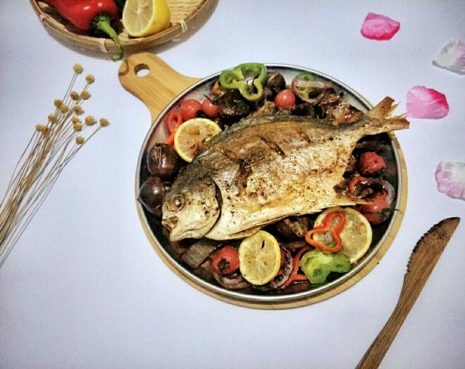 柠香栗子烤金昌鱼