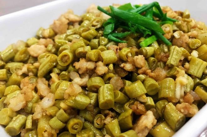 酸豆角肉末