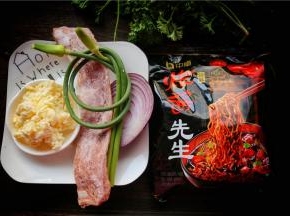 准备好食材。