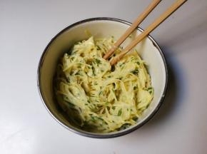 拌匀成面糊
