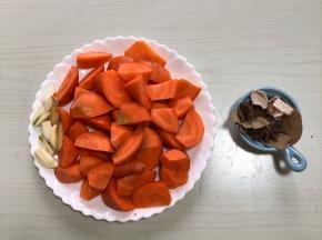 胡萝卜提前切滚刀块
