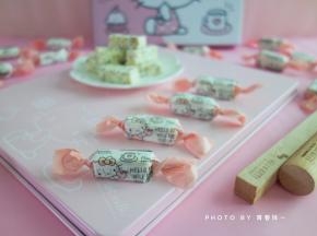 先包糯米纸，再包外包装