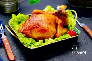 香酥可口又营养的烤全鸡出炉咯。
