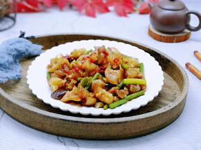 点缀几个红辣椒圈！