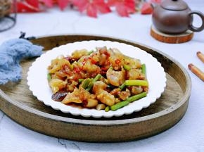 点缀几个红辣椒圈！