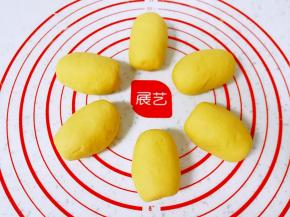 分成50g左右一个的小剂子。