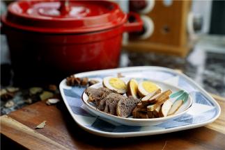 切片摆盘，早上可配一碗米粥，晚上可给娃爸下酒。