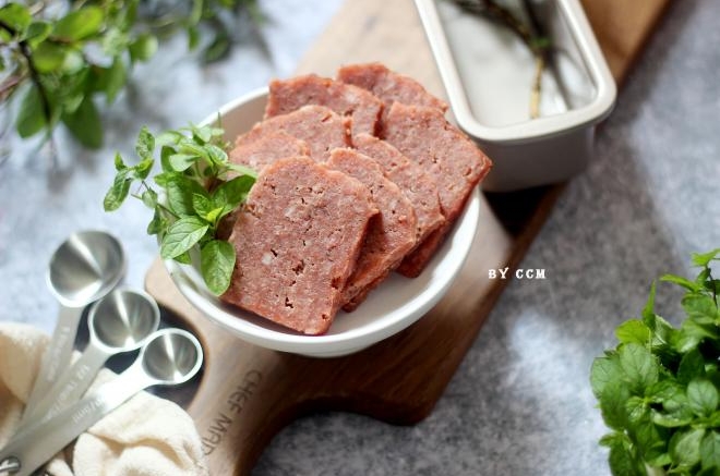 黑胡椒午餐肉
