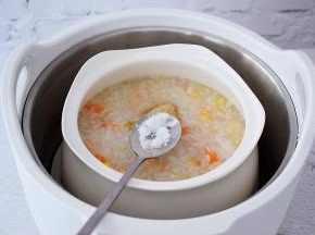 加入盐调味即可