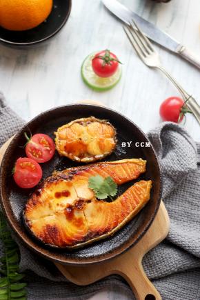 美味的橙汁三文鱼就做好啦