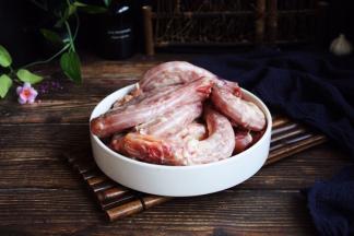 主要食材鸡脖。