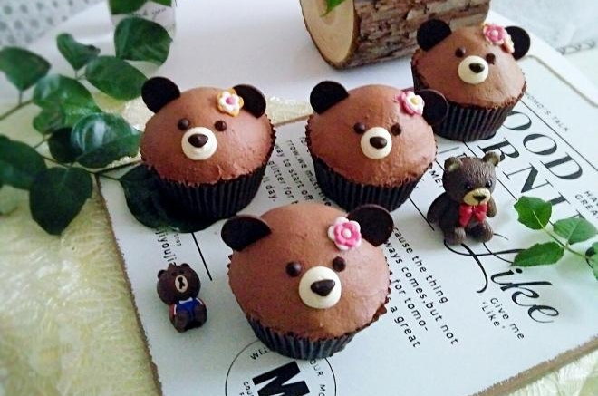 萌熊巧克力纸杯蛋糕