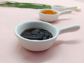 蚝油准备2勺。