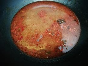 在加入适量的水，大火烧开