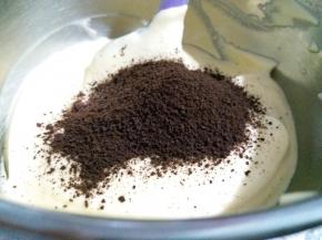 加入奥利奥碎。