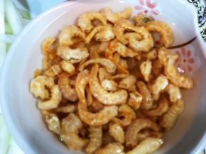 虾米洗净用温水浸泡