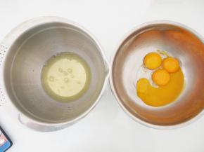 蛋白和蛋黄分离，蛋白放入无水无油的盆子中
