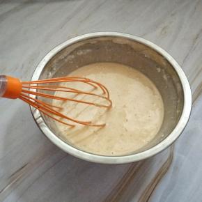 成浓稠又可以流动的状态