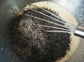 加入黑芝麻粉