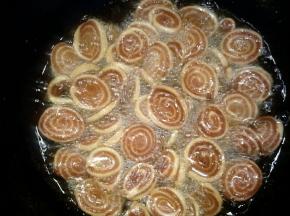 然后一起放入锅中复炸一次即可