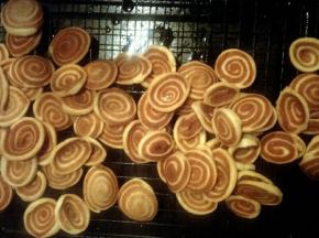 出锅~控油放凉即可