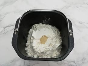 最后加入酵母