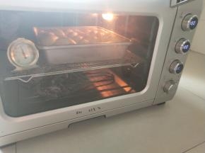 烤箱中层180度，20分钟。上色盖锡纸。