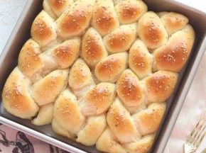 出炉脱模放凉即可。