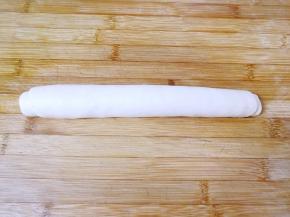 这是卷好以后的面团。