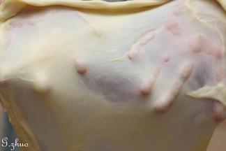 揉至手膜阶段。
